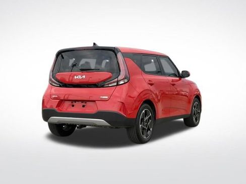 Used 2023 Kia Soul EX image 15