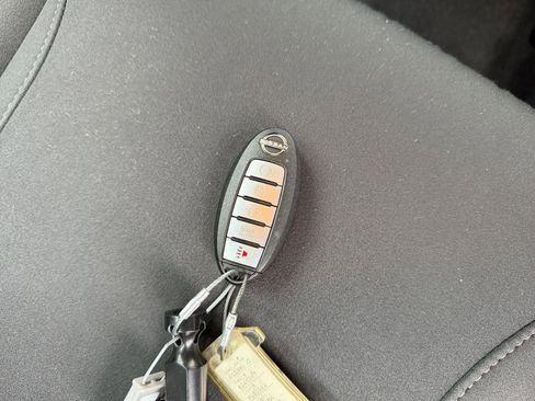 Used 2024 Nissan Altima 2.5 SV image 22