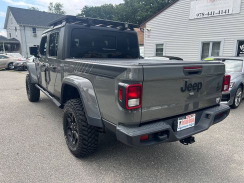 Used 2021 Jeep Gladiator Sport AWD/4WD image 8