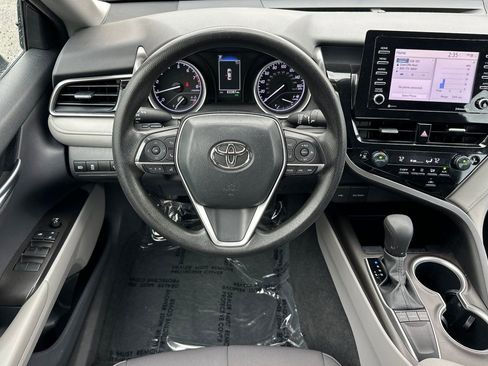 Used 2023 Toyota Camry LE image 17