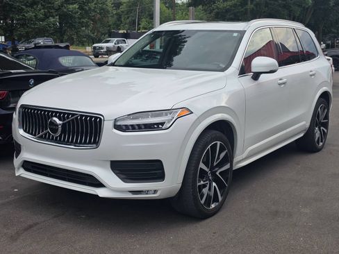 Used 2020 Volvo XC90 T6 Momentum AWD/4WD image 1