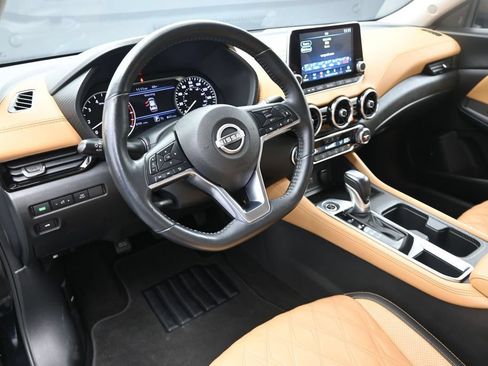 Used 2025 Nissan Sentra SV w/ SV Premium Package FWD image 22