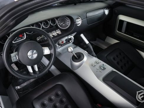 Used 2005 Ford GT image 26