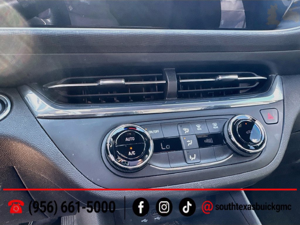 Used 2025 Buick Envista Sport Touring w/ Convenience II Package FWD image 18