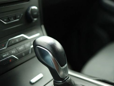 Used 2018 Ford Edge SEL w/ Canadian Touring Package image 32