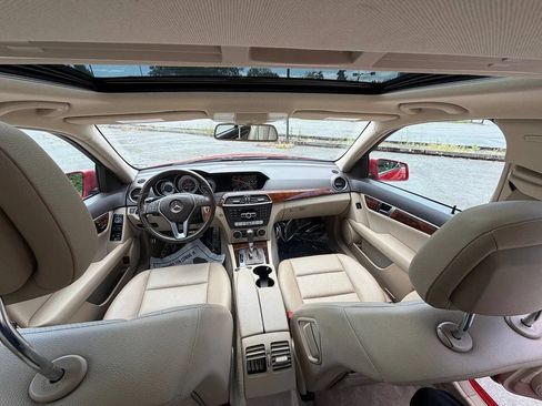 Used 2013 Mercedes-Benz C 300 4MATIC Sedan image 45