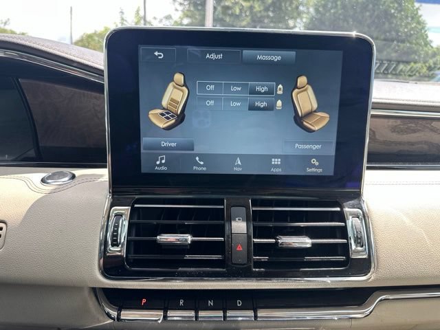 Used 2018 Lincoln Navigator Reserve w/ Technology Package AWD/4WD image 19