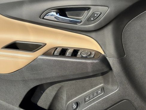 Certified 2023 Chevrolet Equinox Premier FWD image 23