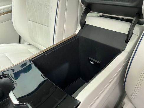 New 2026 Buick Enclave Avenir FWD image 21