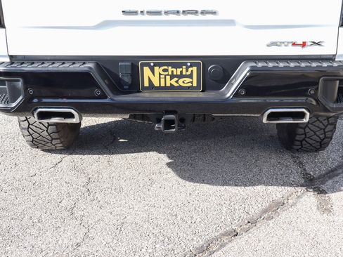 Used 2023 GMC Sierra 1500 AT4X image 14