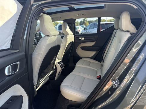 New 2026 Volvo XC40 B5 Ultra w/ Climate Package image 24