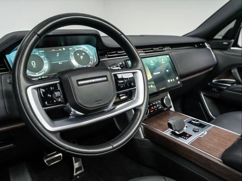 Used 2023 Land Rover Range Rover SE AWD/4WD image 16