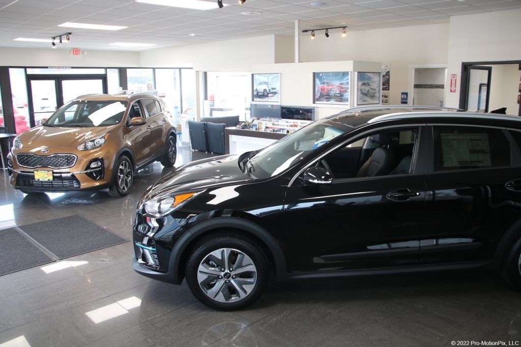 Used 2023 Ford Escape SE w/ PHEV Premium Package FWD image 12