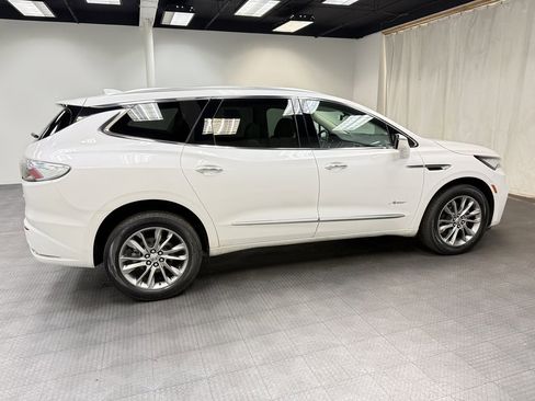 Used 2024 Buick Enclave Avenir w/ Avenir Technology Package image 8
