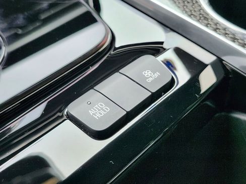 Certified 2025 Cadillac Escalade V w/ LPO, Floor Liner Package image 27