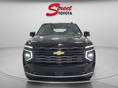 Used 2025 Chevrolet Tahoe High Country w/ Sun And Tow Package AWD/4WD image 6