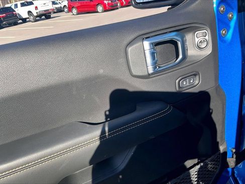New 2026 Jeep Wrangler Unlimited Sahara AWD/4WD image 27