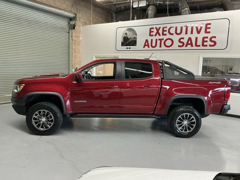 Used 2019 Chevrolet Colorado ZR2 image 12