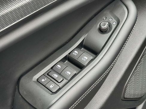 Used 2024 Jeep Grand Cherokee L Altitude image 27