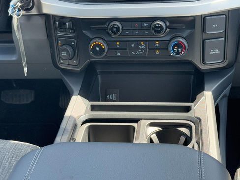 New 2026 Ford F250 XLT w/ FX4 Off-Road Package AWD/4WD image 9