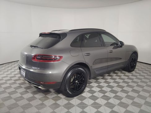 Used 2018 Porsche Macan image 9