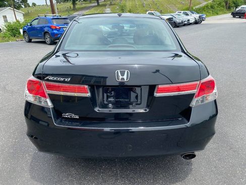 Used 2011 Honda Accord EX-L image 4