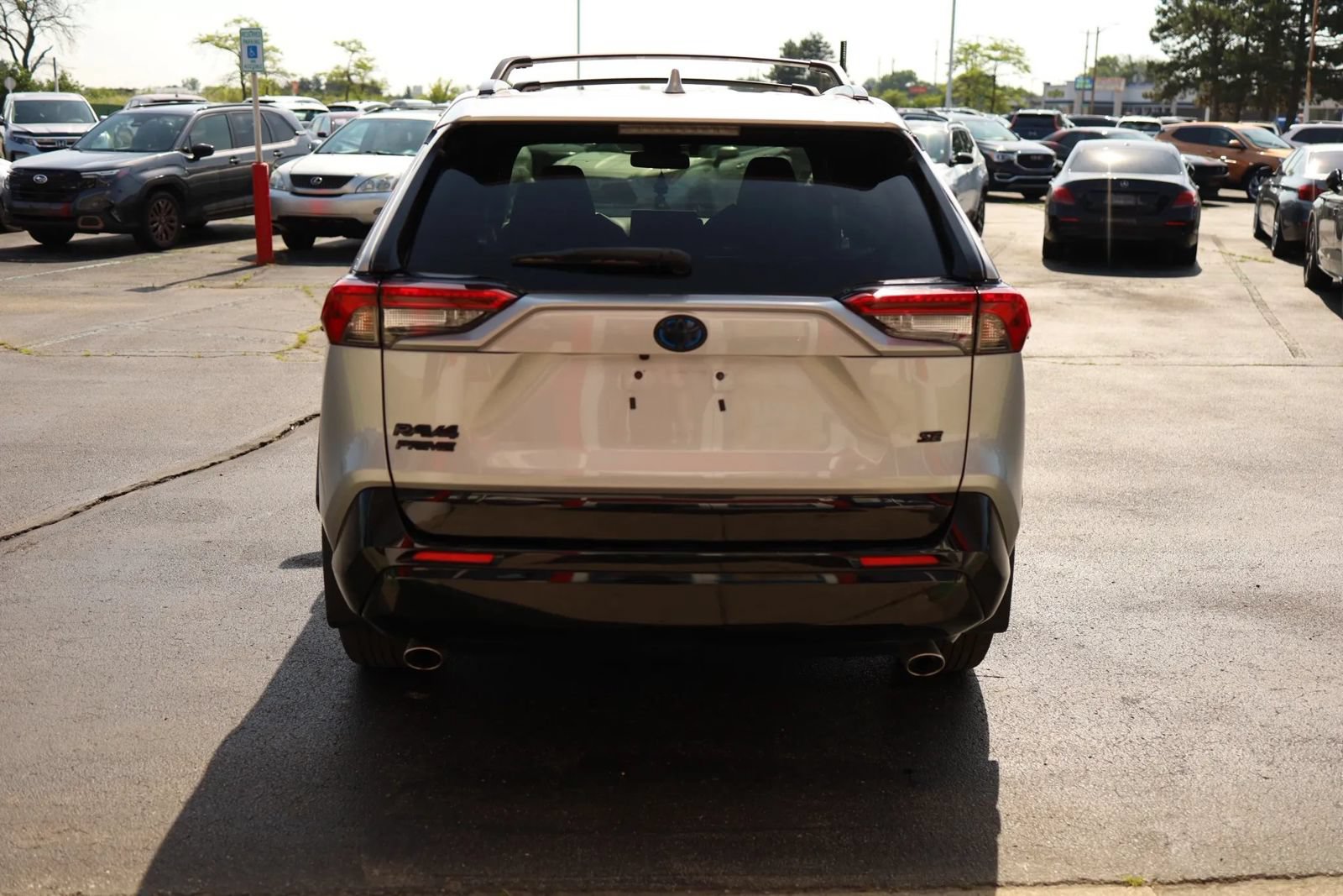 Used 2021 Toyota RAV4 SE w/ Weather & Moonroof Package AWD/4WD image 6
