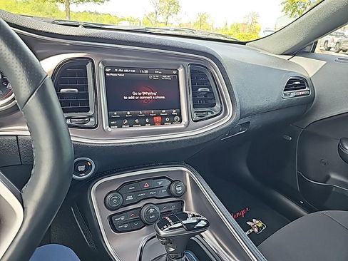 Used 2021 Dodge Challenger R/T Scat Pack RWD image 7