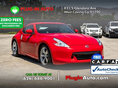 Used 2009 Nissan 370Z Touring RWD image 3