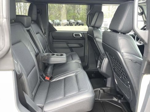 New 2026 Ford Bronco Badlands image 21