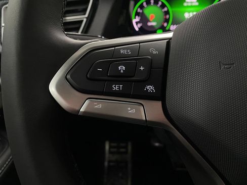 New 2026 Volkswagen Atlas Cross Sport SEL Premium R-Line AWD/4WD image 17