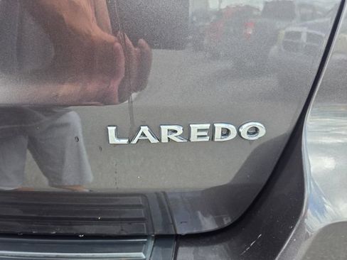 Used 2021 Jeep Grand Cherokee Laredo X AWD/4WD image 24