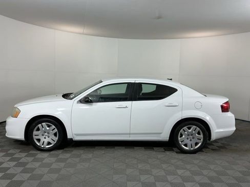 Used 2014 Dodge Avenger SE image 8