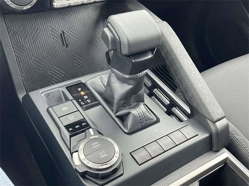 Used 2025 Toyota Tacoma SR5 image 22