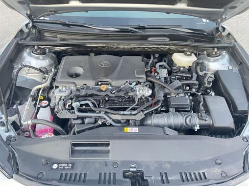 Used 2025 Toyota Camry LE image 31