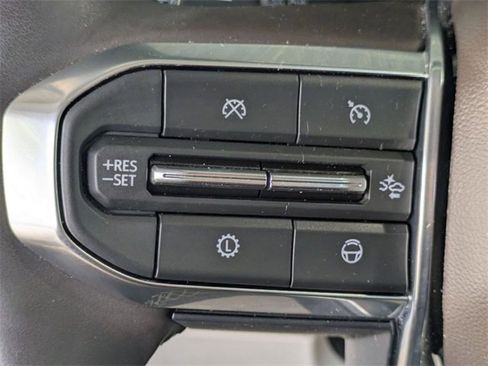 Certified 2025 GMC Acadia Denali w/ Super Cruise Package image 12