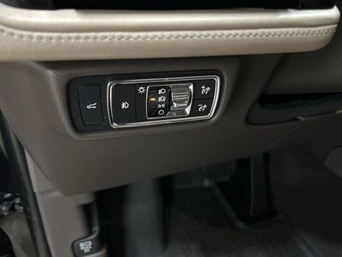 Certified 2020 Lincoln Aviator Reserve w/ Equipment Group 201A AWD/4WD image 11