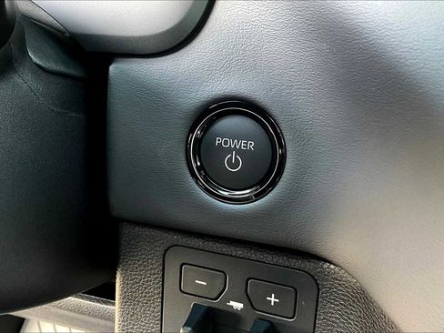 New 2025 Toyota Tundra Platinum image 14