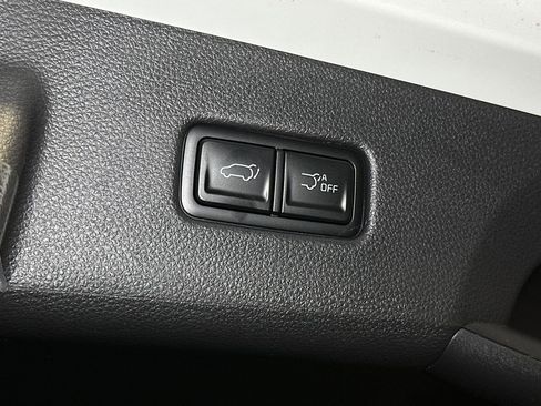 New 2026 Kia Carnival EX FWD image 7