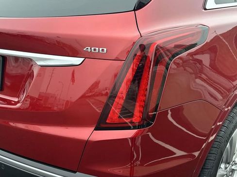 Certified 2023 Cadillac XT5 Premium Luxury image 9