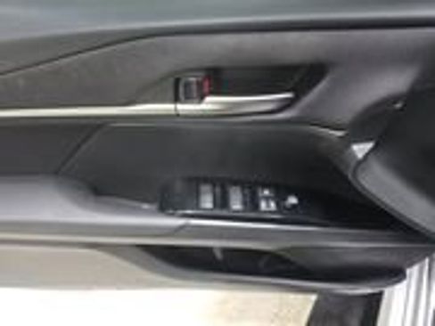Used 2025 Toyota Camry LE w/ Convenience Package FWD image 9