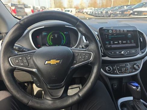 Used 2017 Chevrolet Volt LT w/ Comfort Package FWD image 24
