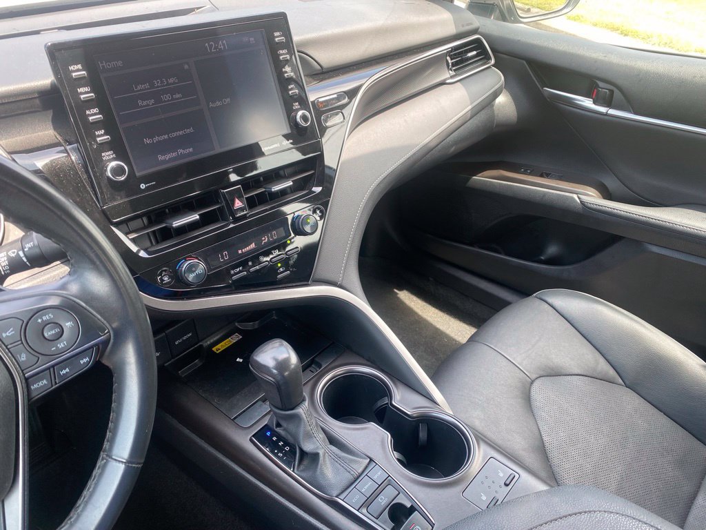 Used 2024 Toyota Camry XSE FWD image 24