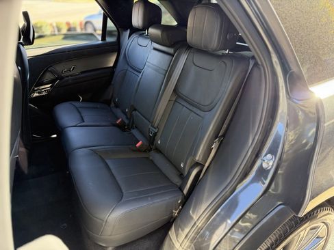 Used 2024 Land Rover Range Rover Sport SE image 30