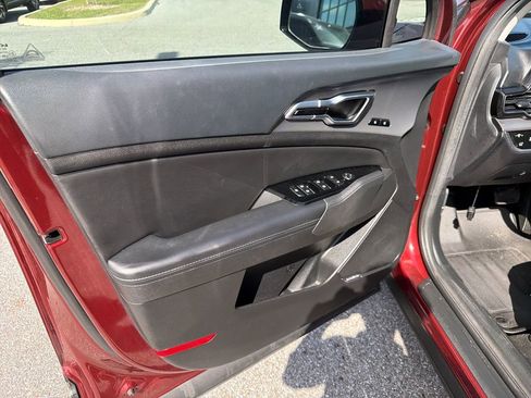 Used 2023 Kia Sportage SX FWD image 13