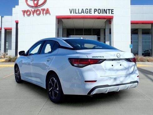 Used 2024 Nissan Sentra SV image 5