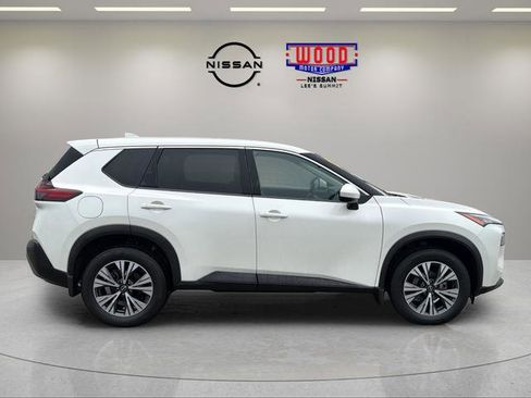 Used 2023 Nissan Rogue SV AWD/4WD image 2