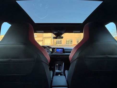 Used 2024 Volkswagen GTI SE w/ SE Leather Seats Package image 34