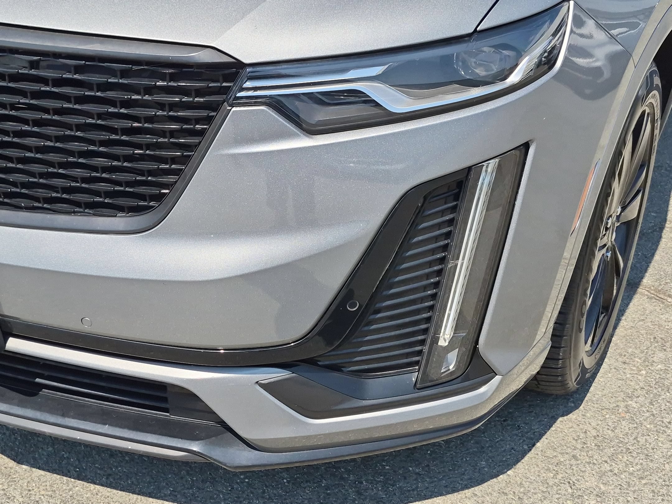 Certified 2023 Cadillac XT6 Premium Luxury w/ LPO, Floor Liner Package AWD/4WD image 9