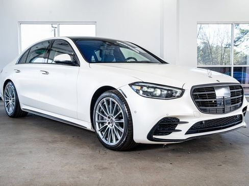 Used 2023 Mercedes-Benz S 580 4MATIC Sedan image 4